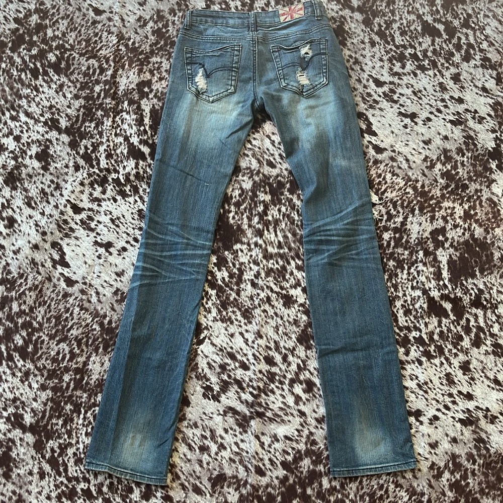 Distressed Jeans - Picture 5 of 6